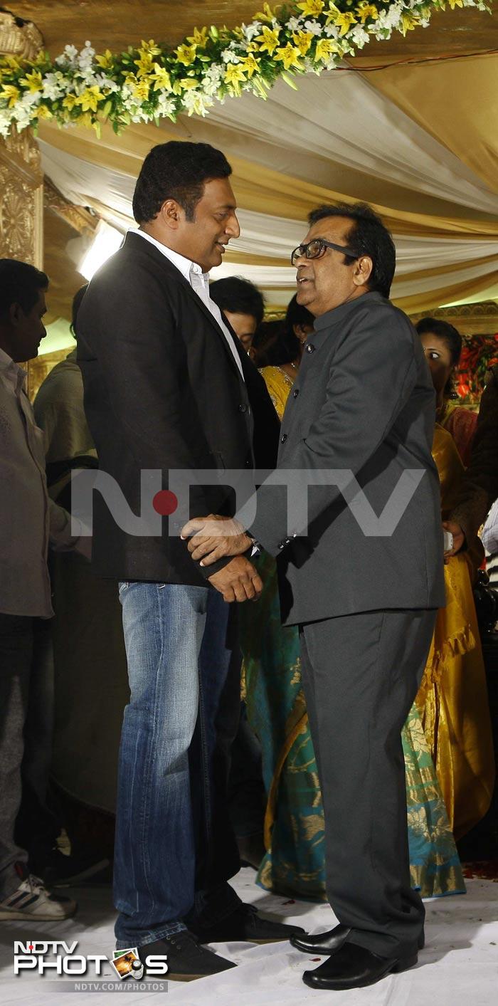 VIP wedding guests: Chiranjeevi, Jaya Prada