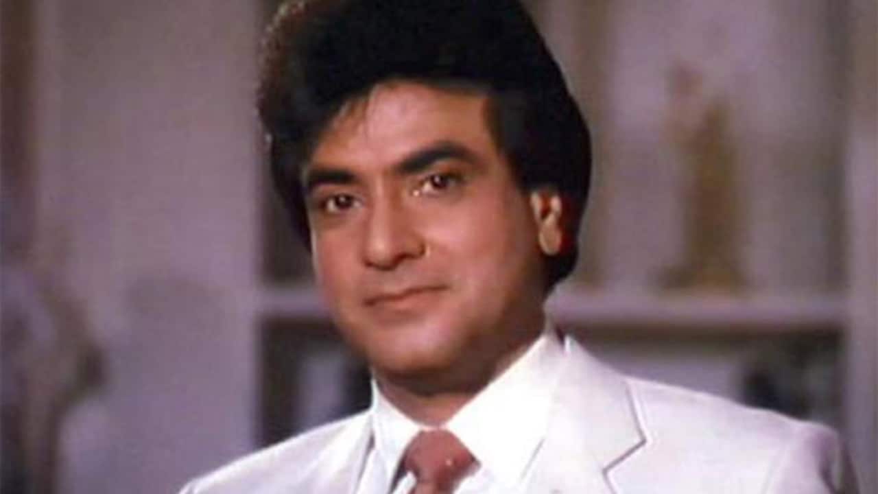 जितेंद्र का भतीजा है अवॉर्ड विनिंग डायरेक्टर, एक्टिंग में फ्लॉप, इन्हीं के फिल्म के गाने को यूट्यूब पर मिले 1 बिलियन व्यूज
