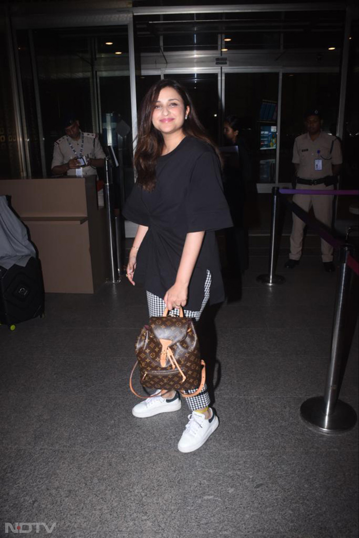 Jet Set Go: Aishwarya-Aaradhya, Alia And Other Stars At The Airport