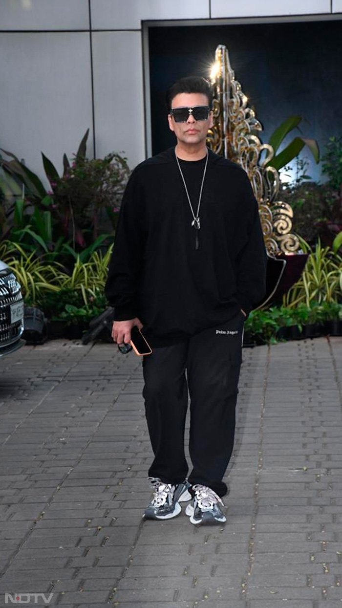 Karan Johar sported an all-black look. (Image Courtesy: Varinder Chawla)