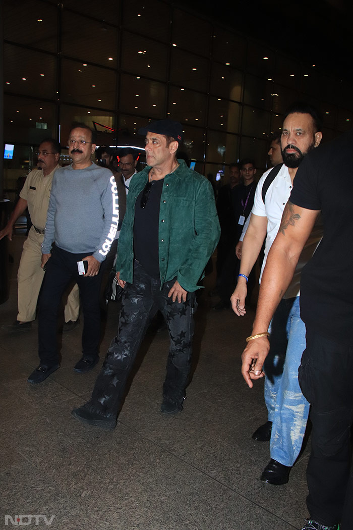 Jet-Set Style: Salman Khan, Shilpa Shetty, Vidyut Jammwal Turn Airport Terminals Into Fashion Runways