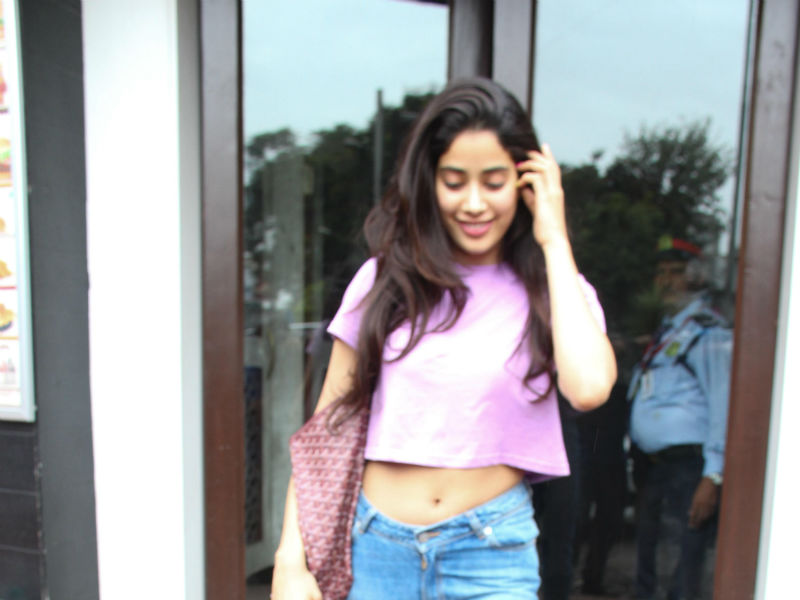 Inside Jhanvi, Kareena's Busy Sunday