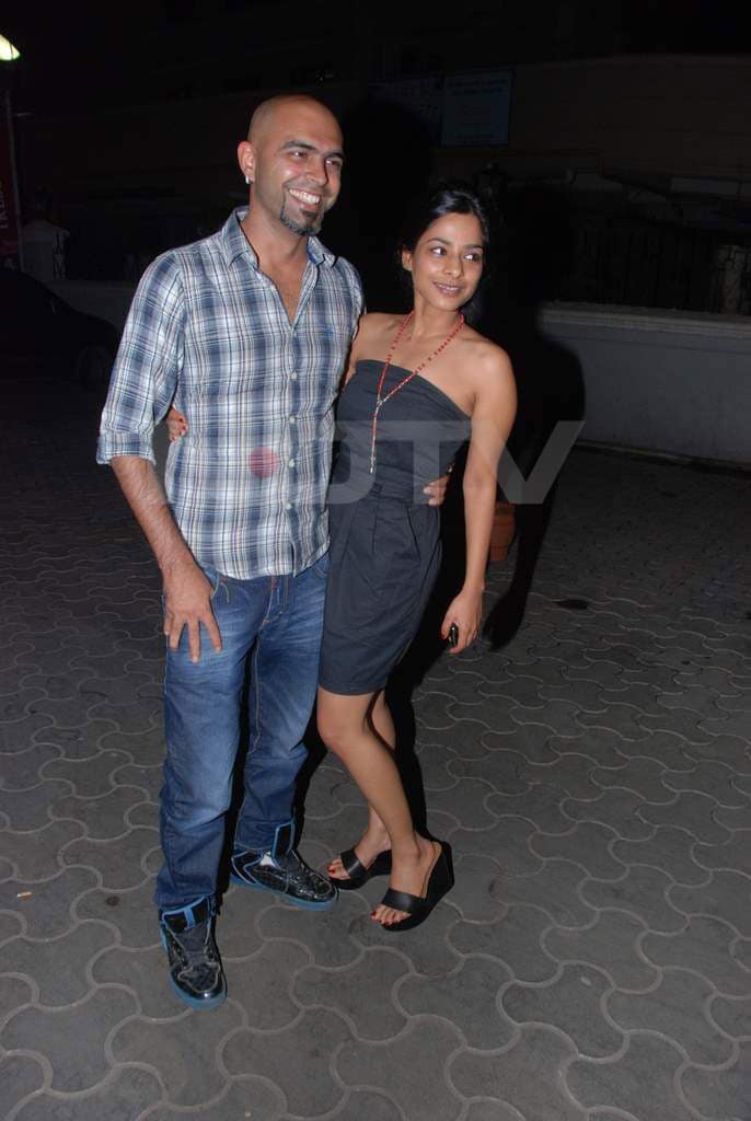 Raghu Ram with his wife Sugandha Garg in an amiable mood.