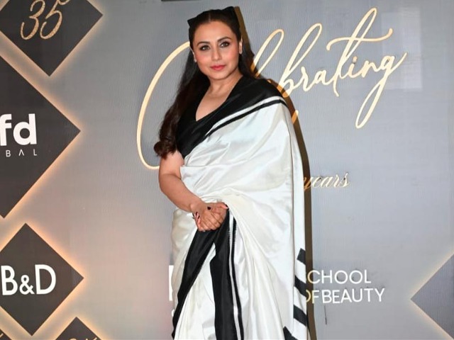 Just Rani Mukerji Slaying In A <i>Saree</i>. That's It. That's The Headline