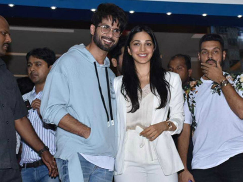 Shahid Kapoor And Kiara Advani Host <i>Kabir Singh</i> Screening For Family And Friends