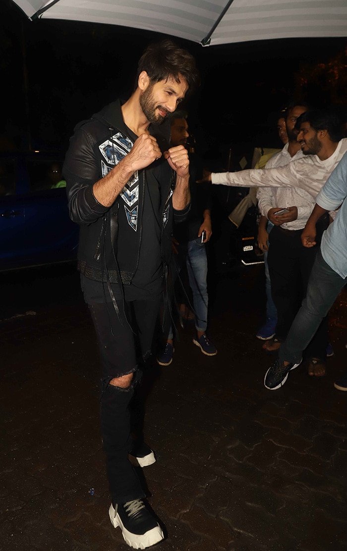 Kabir Singh Stars Shahid And Kiara Have 200 Crore Reasons To Party