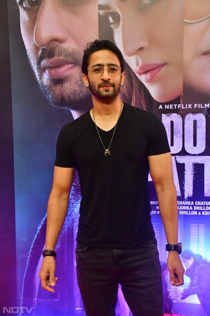 Shaheer Sheikh opted for an all-black look (Image Courtesy: Varinder Chawla)