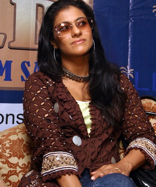 <B>Golden girl</b>: After diamonds, Kajol graced Gold, at the Festival of Gold in New Delhi.