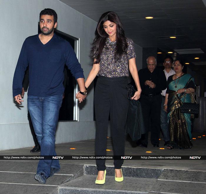 Shilpa\'s night out with family