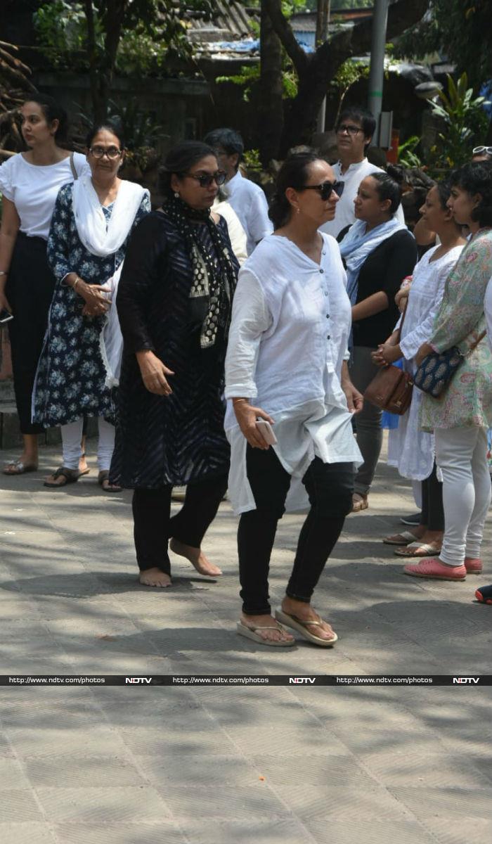 Shabana Azmi, Soni Razdan, Shyam Benegal Attend Kalpana Lajmi\'s Funeral
