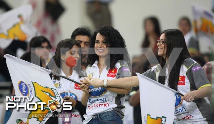 Howzzat! Sridevi, Nargis watch celebrity cricket