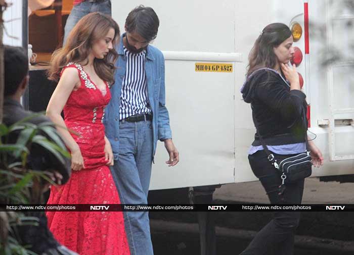 Scarlet Queen Kangana Ranaut On Sets Of India\'s Next Superstar