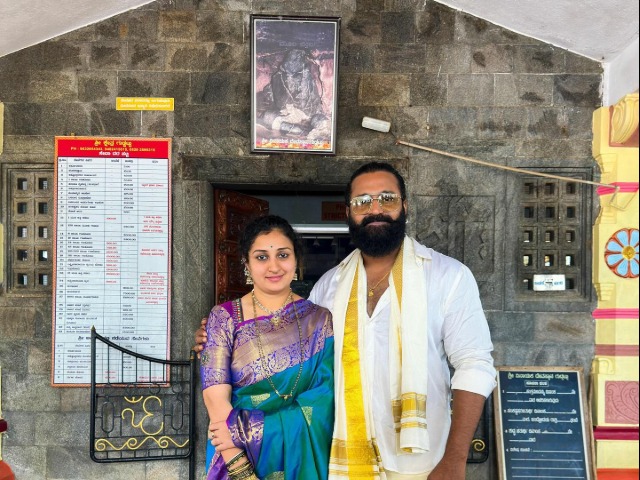 'कांतारा: चैप्टर 1' एक्टर ऋषभ शेट्टी की वाइफ की 5 फोटो, जिनकी तारीफ में एक्टर बोले- ‘डबल रोल निभाया'