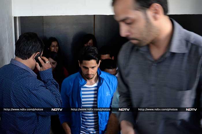 Sidharth arrived in a navy-striped tee and white pants, and added a blue jacket to his look. <br><br>Image Courtesy: Chayan Rastogi