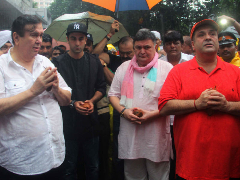 In Rainy Mumbai, The Kapoors Give Ganpati A Grand Send-Off