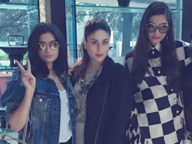 Photo : Sonam, Mom-To-Be Kareena Make A Stylish Kapoor Squad