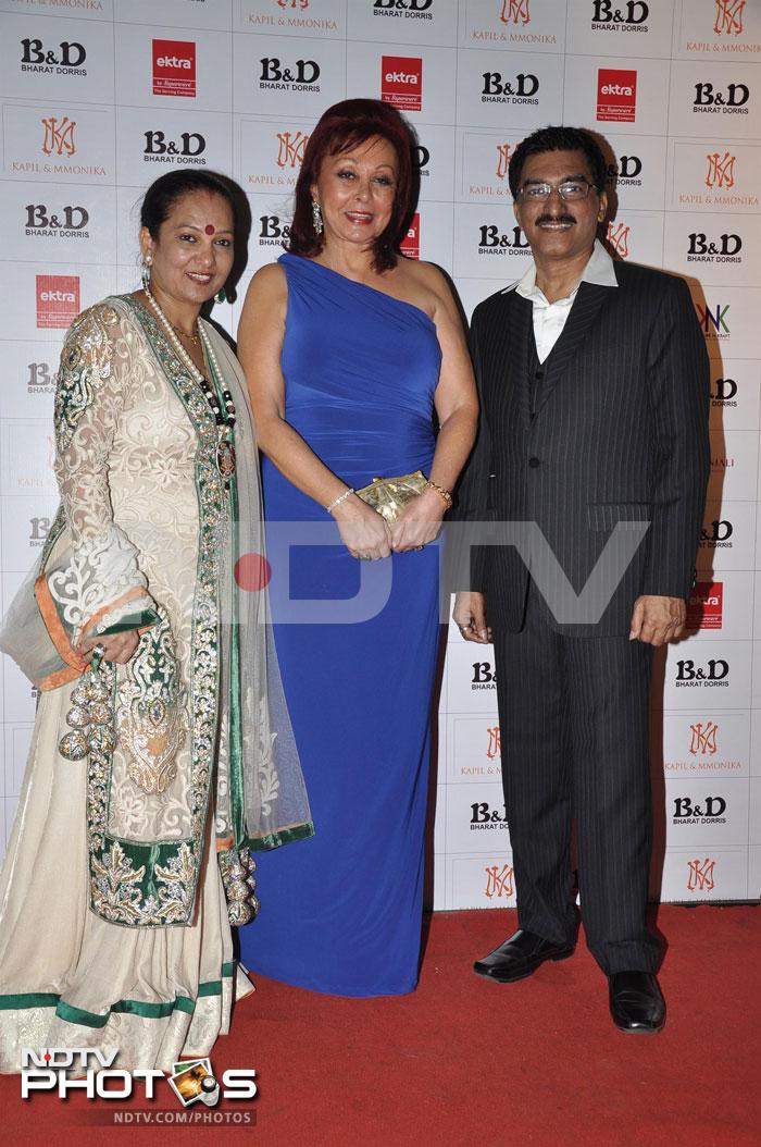 Maureen Wadia with Bharat and Dorris on the red-carpet. <br><br>Photo Credit: Santosh Nagwekar