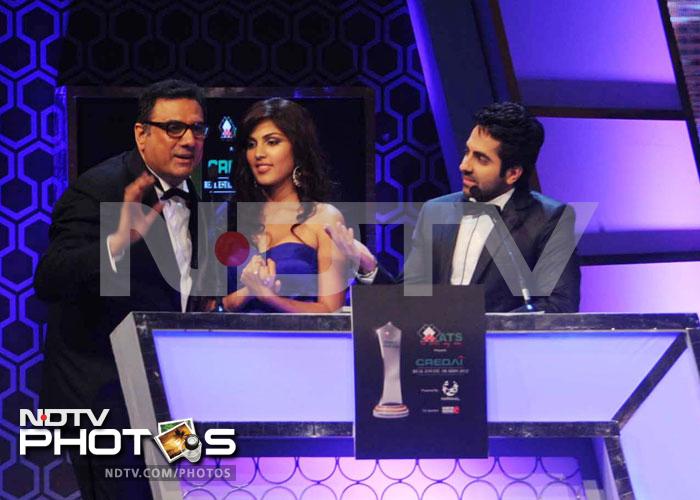 The hosts for the event, Boman Irani and Ayushmann Khurrana entertained the audience with their jokes.