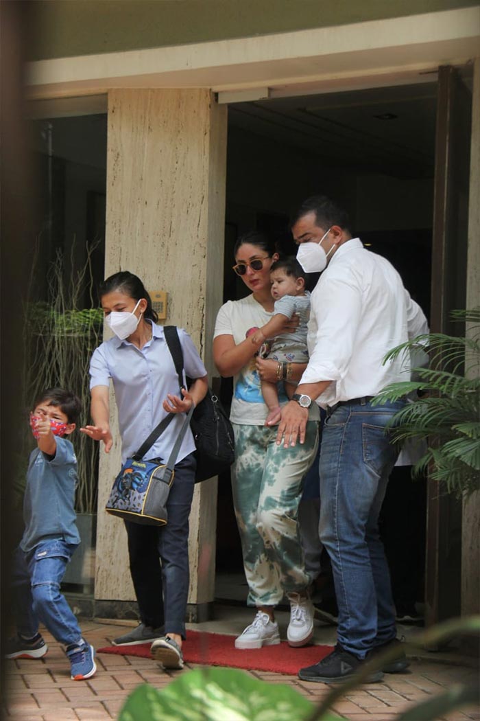 Kareena Kapoor headed to her parents Randhir Kapoor and Babita's home for a Saturday lunch.