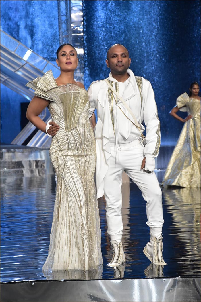 Kareena Kapoor was the showstopper for the Lakme Fashion Week's finale designer - Gaurav Gupta. Kareena Kapoor closed the fashion gala in style on Sunday.