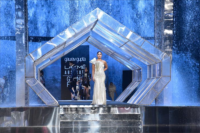 Kareena Kapoor does runway fashion like no one else.