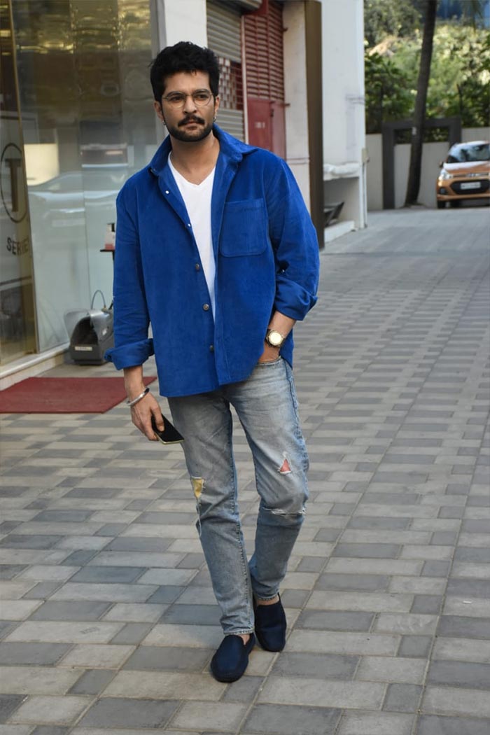 Raqesh Bapat looked dapper in denim and open shirt