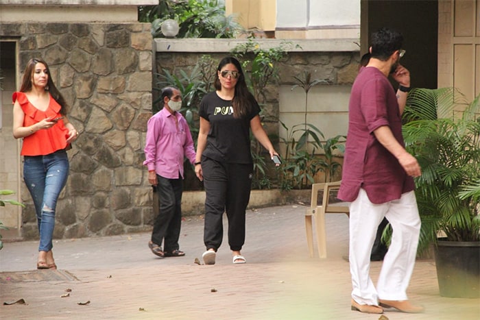 Kareena Kapoor, Saif Ali Khan And Taimur\'s Lunch Date