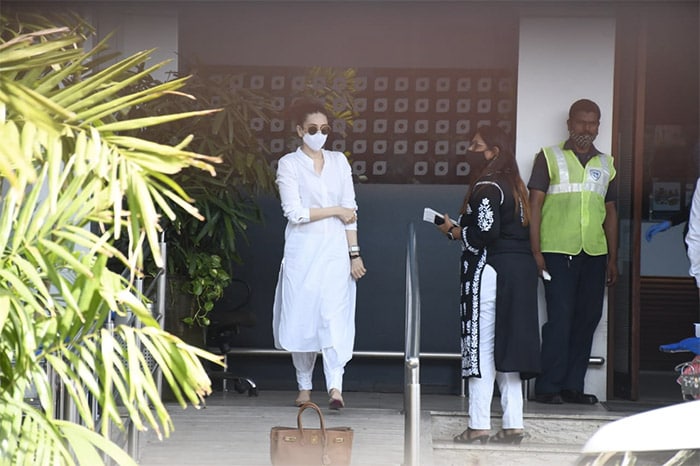 Kareena Kapoor, Sister Karisma And Allu Arjun"s Airport Diaries