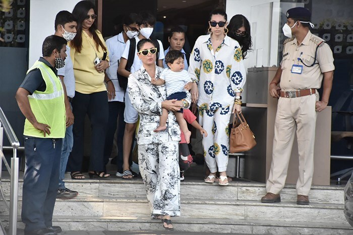 Kareena Kapoor and sister Karisma kept it casual at the airport