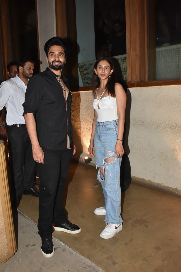 Rakul Preet Singh and Jackky Bhagnani snapped together at Bastian in Worli.