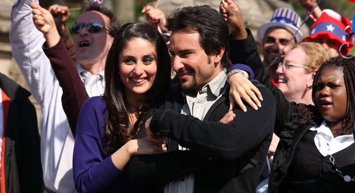 Kareena, Saif lip lock in Kurbaan