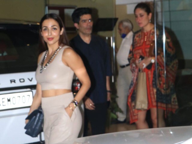 Photo : Kareena, Malaika And Manish Malhotra's Get-Together With Friends