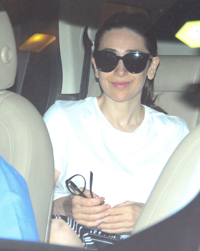 Later in the day she caught up with her sister Karisma and friends Malaika and Amrita. <br><br>Karisma was photographed arriving at Kareena's home.