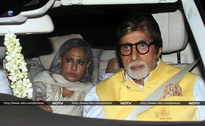The Spotlight Followed Mom-To-Be Kareena At Kapoors Gathering