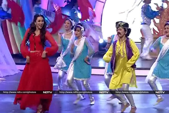 Karisma\'s dance tribute to the Kapoor women