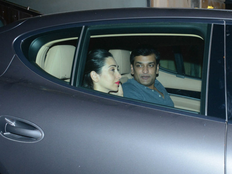 Karisma Dines With Kareena And Rumoured Boyfriend Sandeep Toshniwal