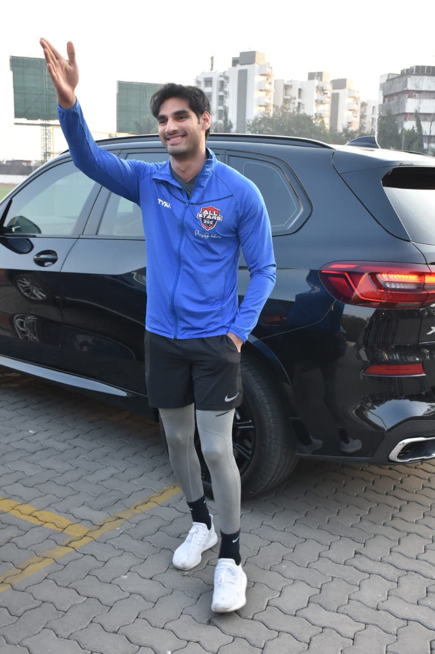 Ahan Shetty was all smiles.