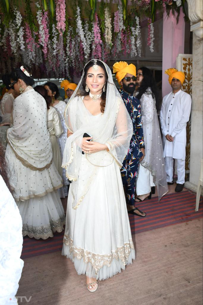 Shama Sikander was also present at the ceremony.  (Image courtesy: Varinder Chawla)
