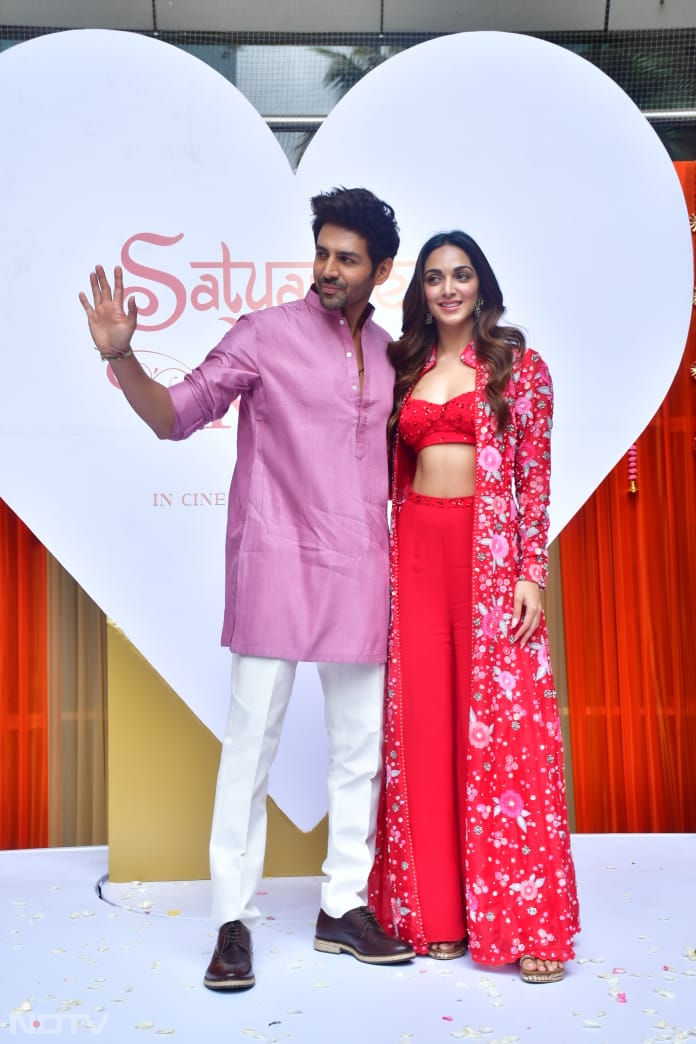 Kartik Aaryan And Kiara Advani\'s Prem  During Promotion