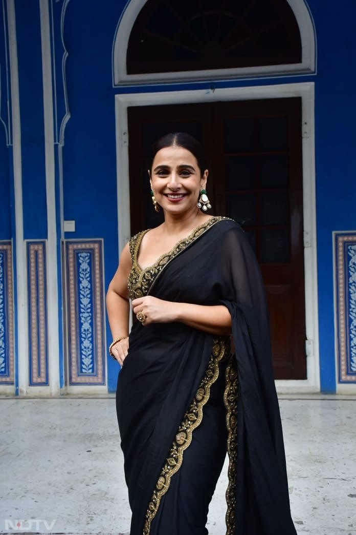 Vidya Balan wore a sheer black saree for the event. (Image Courtesy: Varinder Chawla)