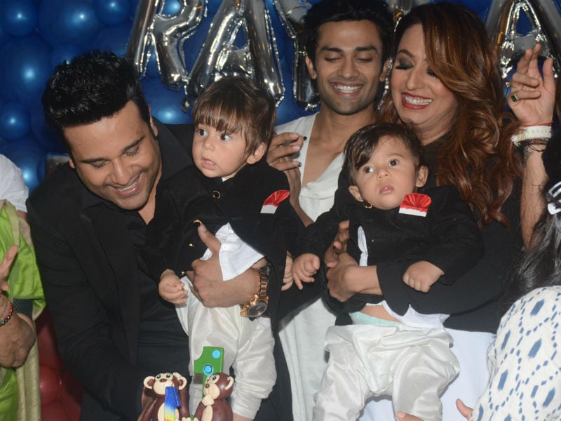 Photo : All The Fun From Kashmera Shah And Krushna Abhishek's Twins' Birthday Bash