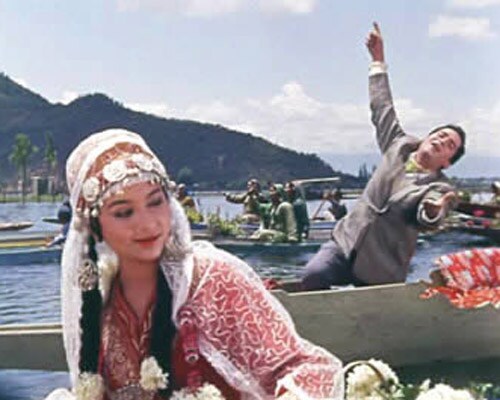 Sparkling rivers, regal Chinar trees, flowering meadows and snowcapped peaks, the beauty of Kashmir had been depicted in several hit Hindi movies like <i>Aarzoo</i>, <i>Kashmir Ki Kali</i> and <i>Betaab</i> until insurgency hit the valley.