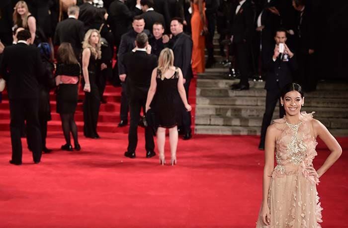 Kate Middleton\'s Licence to Thrill at Star-Studded SPECTRE Premiere