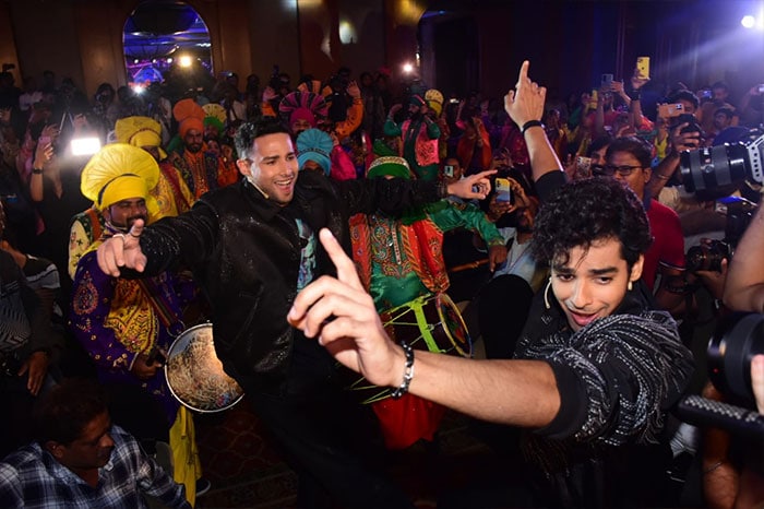 Ishaan Khatter and Siddhant Chaturvedi ruled the dance floor.
(Image courtesy: Varinder Chawla)