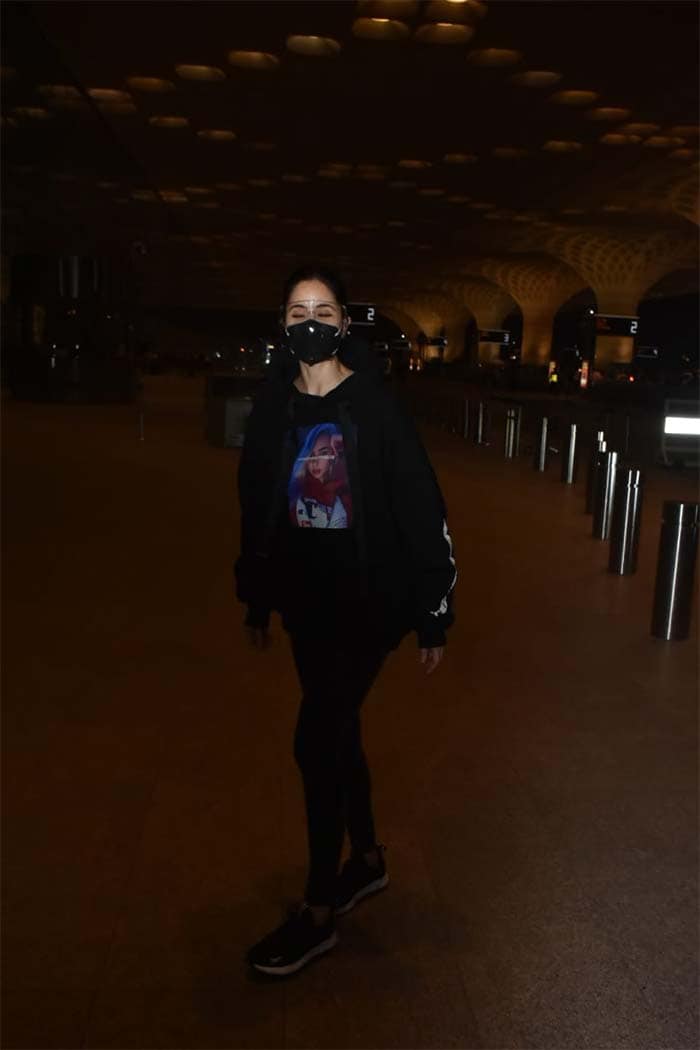 The actress was pictured at her candid best.