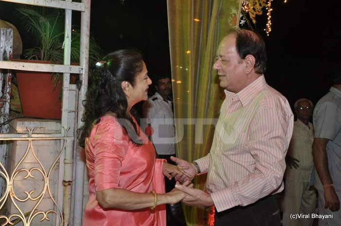 Veteran actors Aruna Irani and Naveen Nischol.