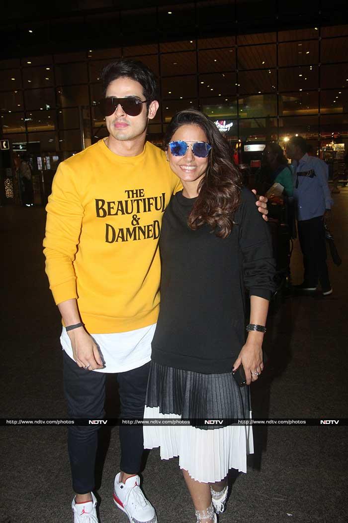 TV star Hina Khan and Priyank Sharma were so glad to pose for the cameras.