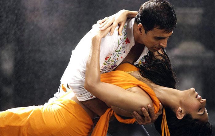 Rumour has it that Salman Khan was bothered by how compatible Akshay Kumar and Katrina Kaif look on screen. Akki also made no secret of the fact that his favourite co-star is Katrina, since she also brings good luck for Akki. The two have worked together in <i>Hum Ko Deewana Kar Gaye, Namastey London, Welcome, Singh Is Kinng and De Dana Dan</i> so far. They have also signed Farah Khan's <i>Tees Maar Khan</i>.