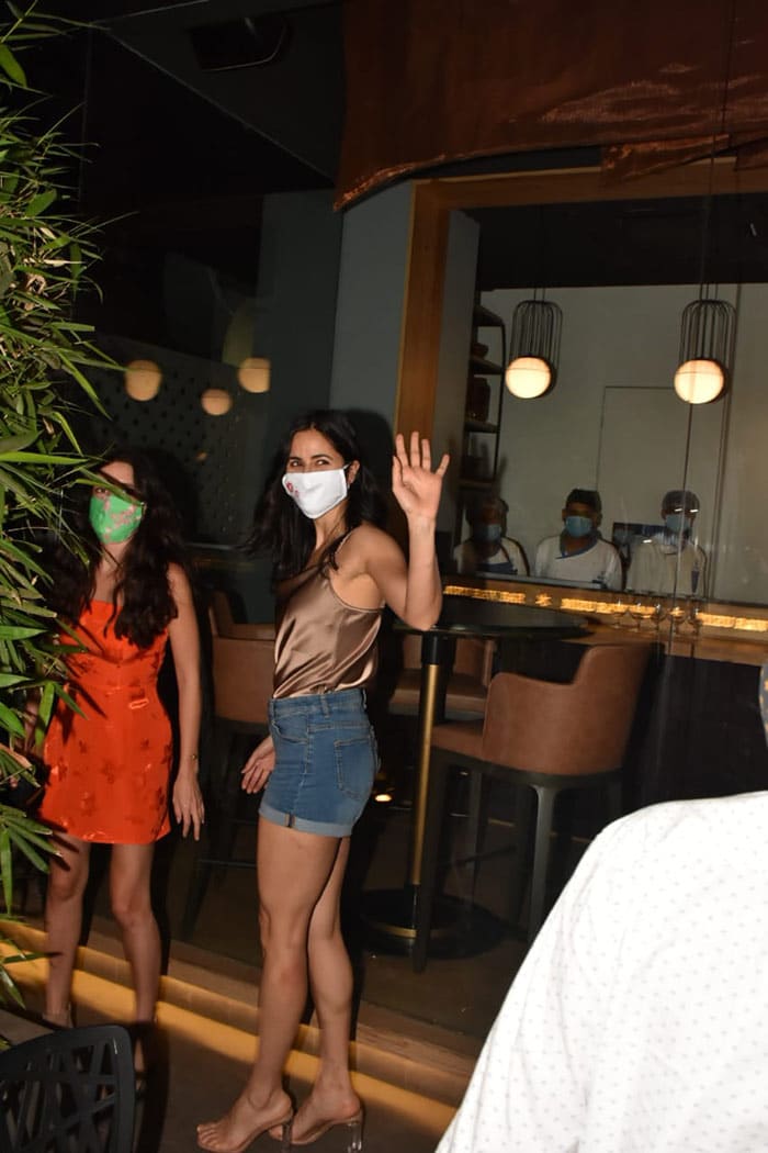 Katrina Kaif was spotted at an eatery in Mumbai along with her sister Isabelle.