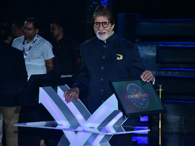 Photo : ‘कौन बनेगा करोड़पति' के सेट पर पहुंचे अमिताभ बच्‍चन